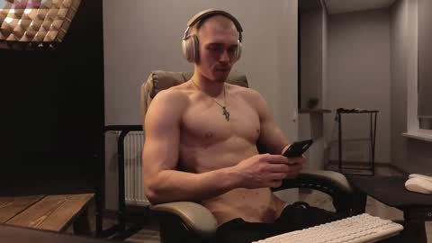 Mark online show from 12/28/24, 08:04