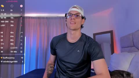 Snapshot of mark_thonson chatting on 11/11/25, 04:51 troy online show from 11/11/25, 04:51