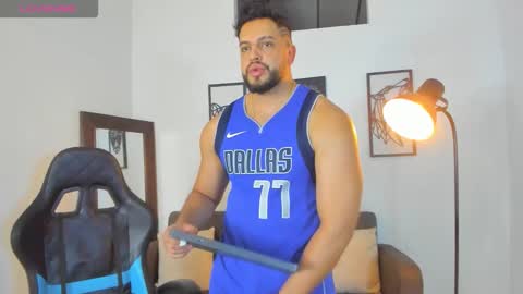 Snapshot of mark_x23 chatting on 11/20/25, 11:04 mark_x23 online show from 11/20/25, 11:04