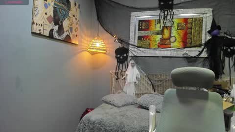 markbowie online show from 10/17/25, 11:57