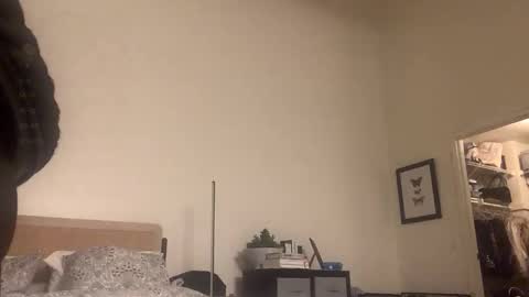 Snapshot of markcumsalot7 chatting on 10/17/25, 02:15 Rain Forest online show from 10/17/25, 02:15