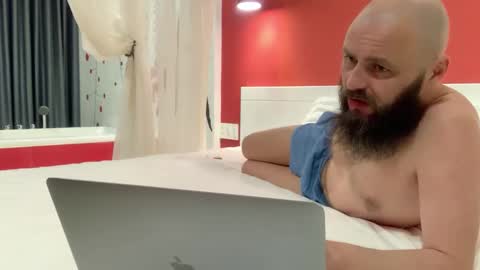 Snapshot of markiza_karabasa chatting on 01/01/25, 02:42 Adam and Eve online show from 01/01/25, 02:42