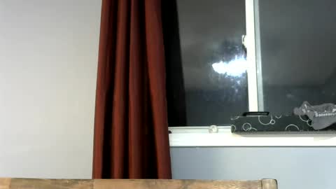 mark online show from 01/04/25, 03:50