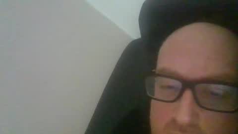 mark online show from 02/12/25, 02:03