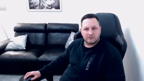 Snapshot of marko66999 chatting on 11/10/25, 12:48 Master online show from 11/10/25, 12:48