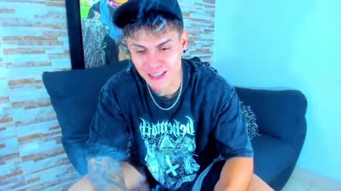 Snapshot of marko_toro__ chatting on 01/01/25, 08:15 Sebastian online show from 01/01/25, 08:15