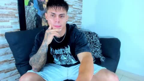 Snapshot of marko_toro__ chatting on 01/04/25, 05:27 Sebastian online show from 01/04/25, 05:27
