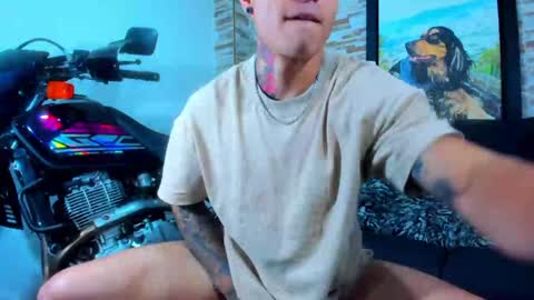 Snapshot of marko_toro__ chatting on 01/16/25, 05:53 Sebastian online show from 01/16/25, 05:53