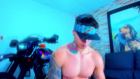 Snapshot of marko_toro__ chatting on 03/12/25, 04:41 Sebastian online show from 03/12/25, 04:41