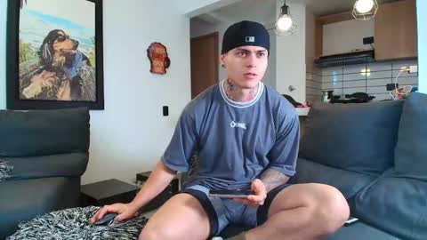 Snapshot of marko_toro__ chatting on 09/09/25, 05:23 Sebastian online show from 09/09/25, 05:23