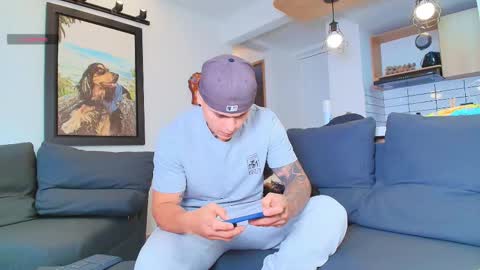 Sebastian online show from 10/27/25, 07:40