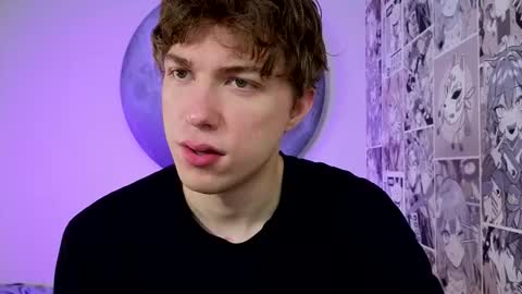 Snapshot of markshot_ chatting on 10/19/25, 03:23 markshot_ online show from 10/19/25, 03:23