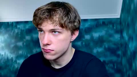 Snapshot of markshot_ chatting on 10/26/25, 05:08 markshot_ online show from 10/26/25, 05:08