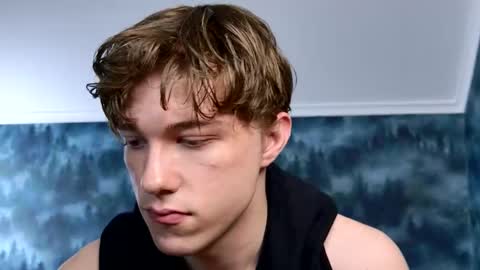 Snapshot of markshot_ chatting on 11/10/25, 05:56 markshot_ online show from 11/10/25, 05:56