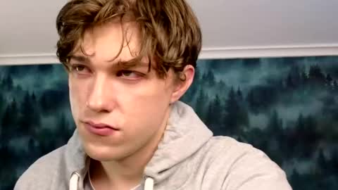 Snapshot of markshot_ chatting on 11/28/25, 05:37 markshot_ online show from 11/28/25, 05:37