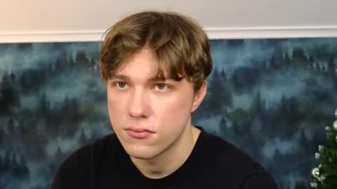 Snapshot of markshot_ chatting on 12/13/25, 09:42 markshot_ online show from 12/13/25, 09:42