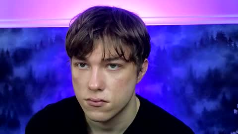 Snapshot of markshot_ chatting on 12/17/25, 12:49 markshot_ online show from 12/17/25, 12:49