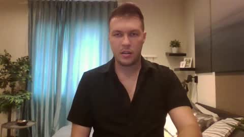 Snapshot of markster9696 chatting on 03/11/25, 01:12 markster9696 online show from 03/11/25, 01:12