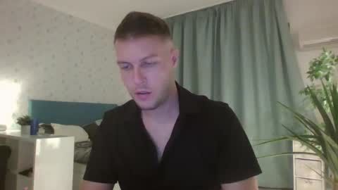 Snapshot of markster9696 chatting on 10/11/25, 07:45 markster9696 online show from 10/11/25, 07:45