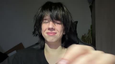 Mark online show from 04/15/26, 07:58