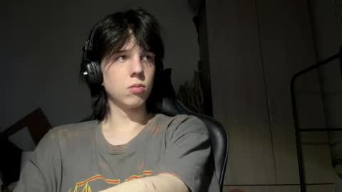 Mark online show from 04/17/26, 05:27