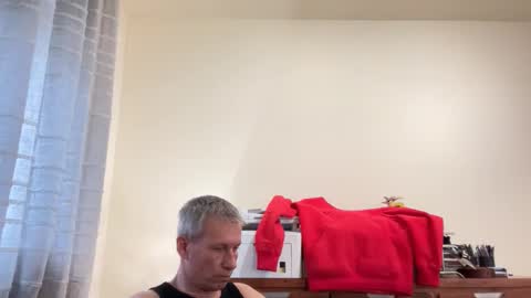 Snapshot of markus0876 chatting on 04/04/26, 03:31 Markus081976 online show from 04/04/26, 03:31