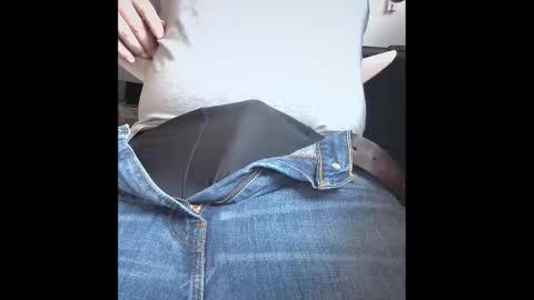 Snapshot of markus81xxx chatting on 09/20/25, 01:12 markus81xxx online show from 09/20/25, 01:12