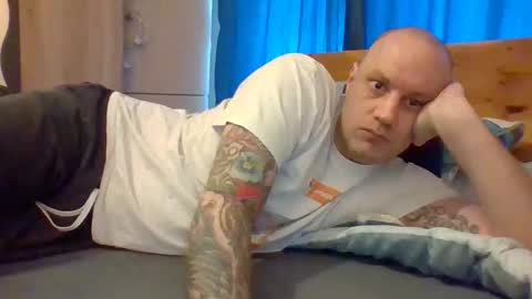 markus_7 online show from 02/25/26, 08:02