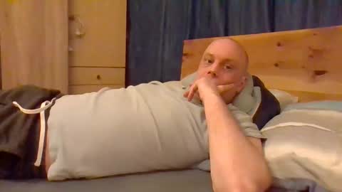 markus_7 online show from 04/19/26, 06:10