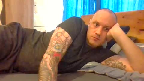 markus_7 online show from 06/04/26, 11:27