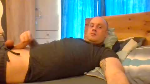 Snapshot of markus_7 chatting on 06/12/26, 08:02 markus_7 online show from 06/12/26, 08:02