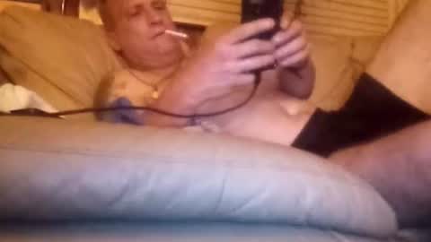 markymark101825061 online show from 12/04/25, 08:34