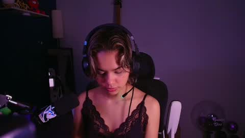 Snapshot of marlena3312 chatting on 03/17/26, 01:58 Marlena online show from 03/17/26, 01:58