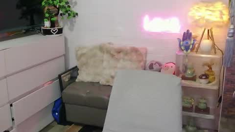 Snapshot of marlmoreno10 chatting on 04/16/26, 12:28 marlmoreno10 online show from 04/16/26, 12:28