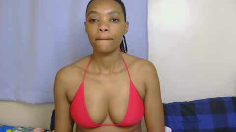 Snapshot of marly_babe chatting on 07/05/26, 11:45 Marly online show from 07/05/26, 11:45
