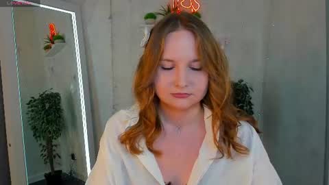 Snapshot of marlyn_owen chatting on 06/11/26, 01:05 Emmaa online show from 06/11/26, 01:05