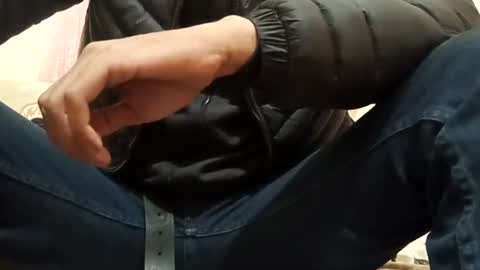 Snapshot of marocreda33 chatting on 03/11/25, 09:04 marocreda33 online show from 03/11/25, 09:04