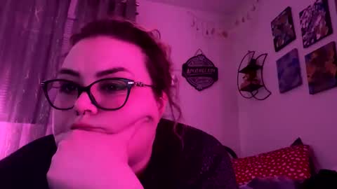 maroon_moon online show from 03/11/25, 01:05