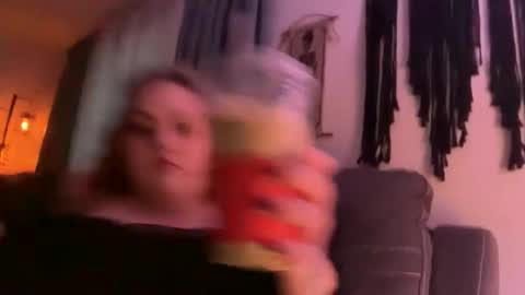 maroon_moon online show from 11/29/25, 10:13