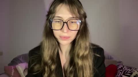 Mary online show from 11/11/25, 07:36