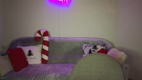 Mary online show from 12/14/25, 10:25