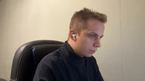 Snapshot of maroooa chatting on 01/13/26, 01:55 Marko online show from 01/13/26, 01:55