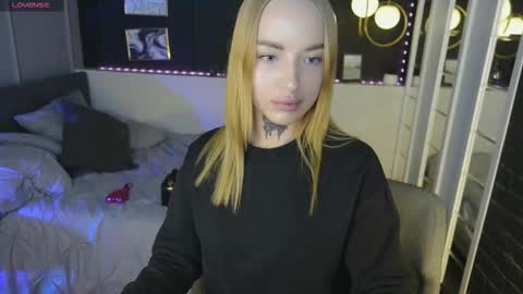 Snapshot of marquiissse chatting on 12/14/25, 05:35 Marquise online show from 12/14/25, 05:35