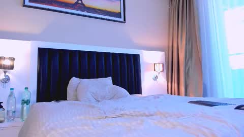 Mari online show from 11/21/25, 06:23