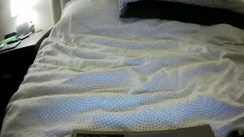 Jess and Nick online show from 11/29/25, 05:10