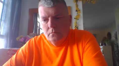 Snapshot of marriedguyold chatting on 04/14/26, 04:46 marriedguyold online show from 04/14/26, 04:46