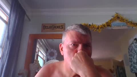 Snapshot of marriedguyold chatting on 05/28/26, 04:26 marriedguyold online show from 05/28/26, 04:26