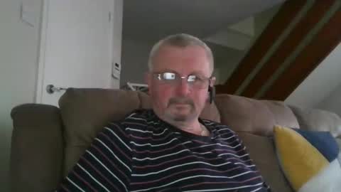 Snapshot of marrrrc chatting on 02/17/25, 12:16 marrrrc online show from 02/17/25, 12:16