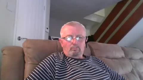 Snapshot of marrrrc chatting on 09/30/25, 11:59 marrrrc online show from 09/30/25, 11:59