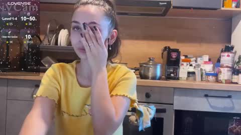 Snapshot of marry_jain chatting on 03/10/26, 01:10 Merry online show from 03/10/26, 01:10